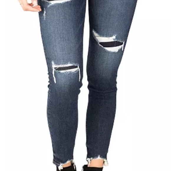 Silver Jeans - Picture 10 of 14